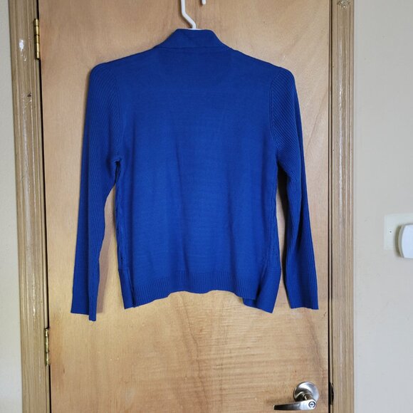 Sara Morgan M Blue Sweater and Shirt Combo - Picture 6 of 7